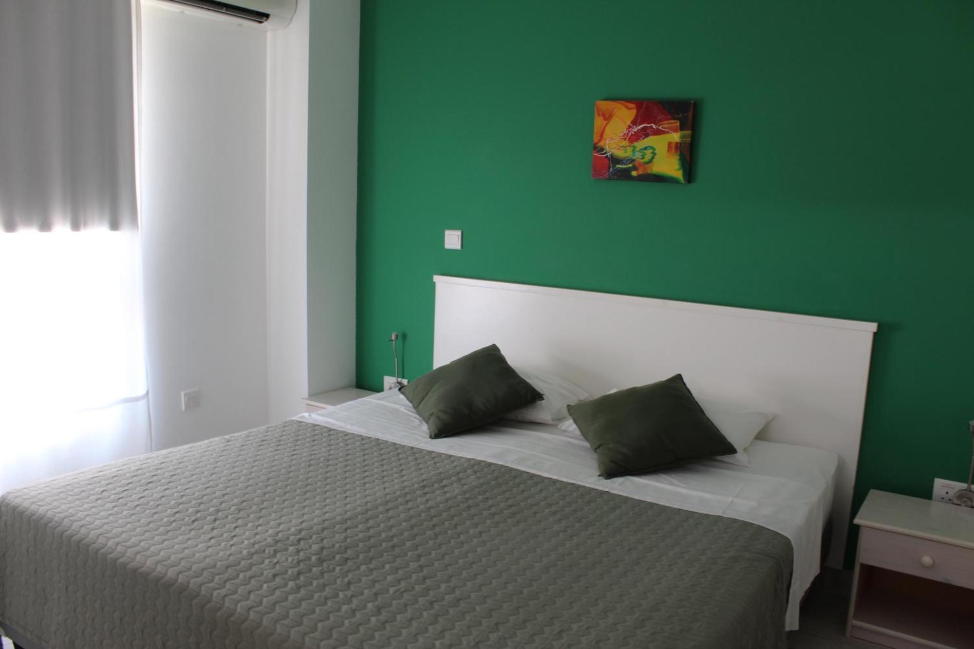 Rainbow Apartments Айя-Напа Экстерьер фото