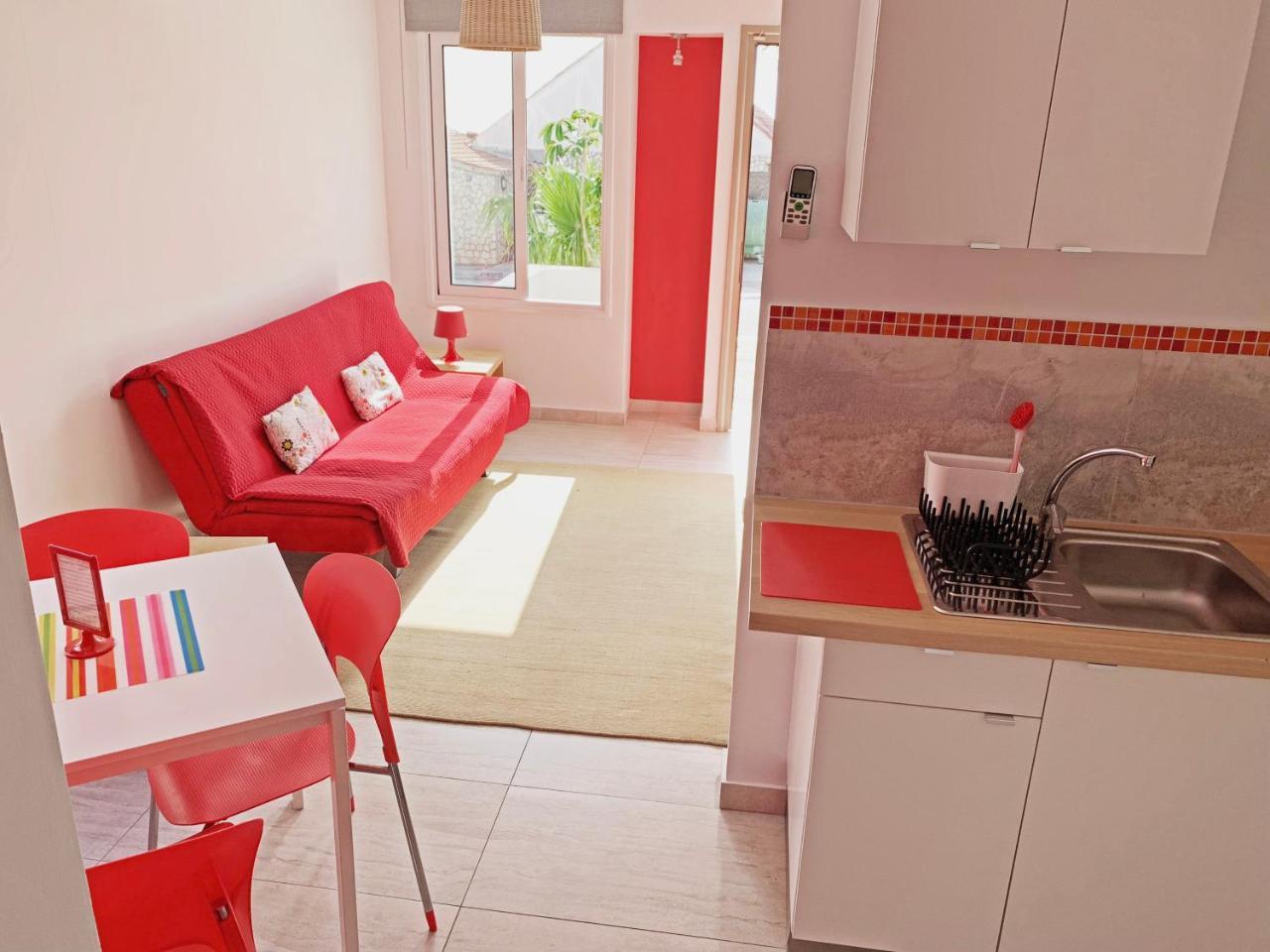 Rainbow Apartments Айя-Напа Экстерьер фото