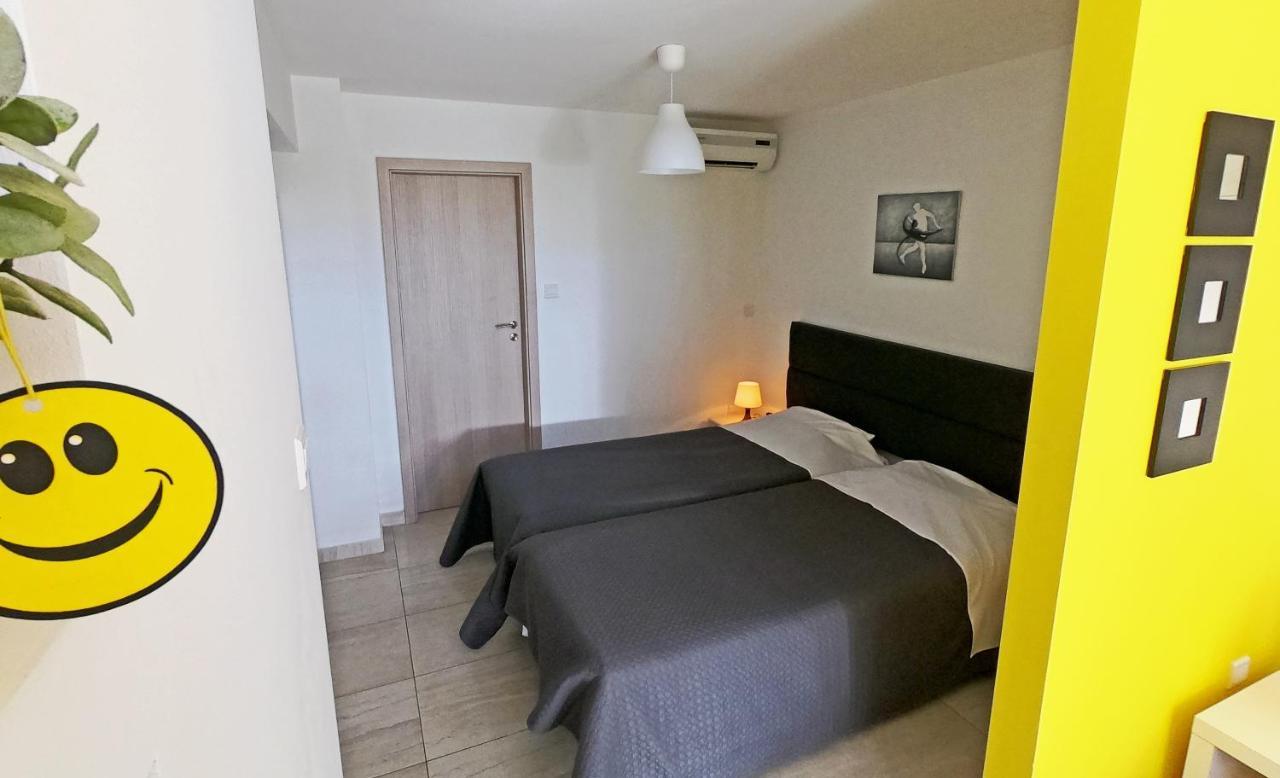 Rainbow Apartments Айя-Напа Экстерьер фото